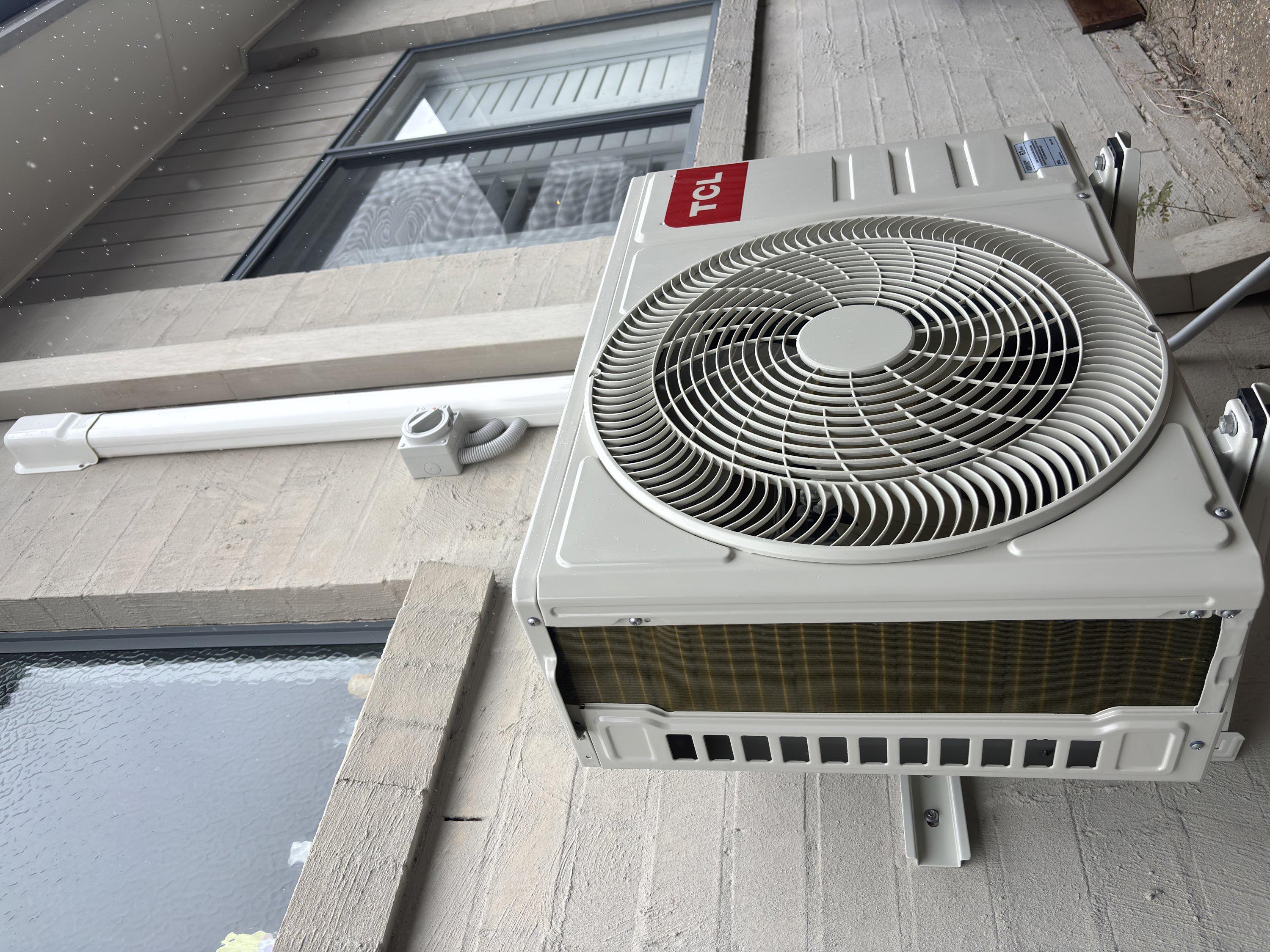 Split system air conditioning installed by Sparkez Electrical in Helensvale, Gold Coast